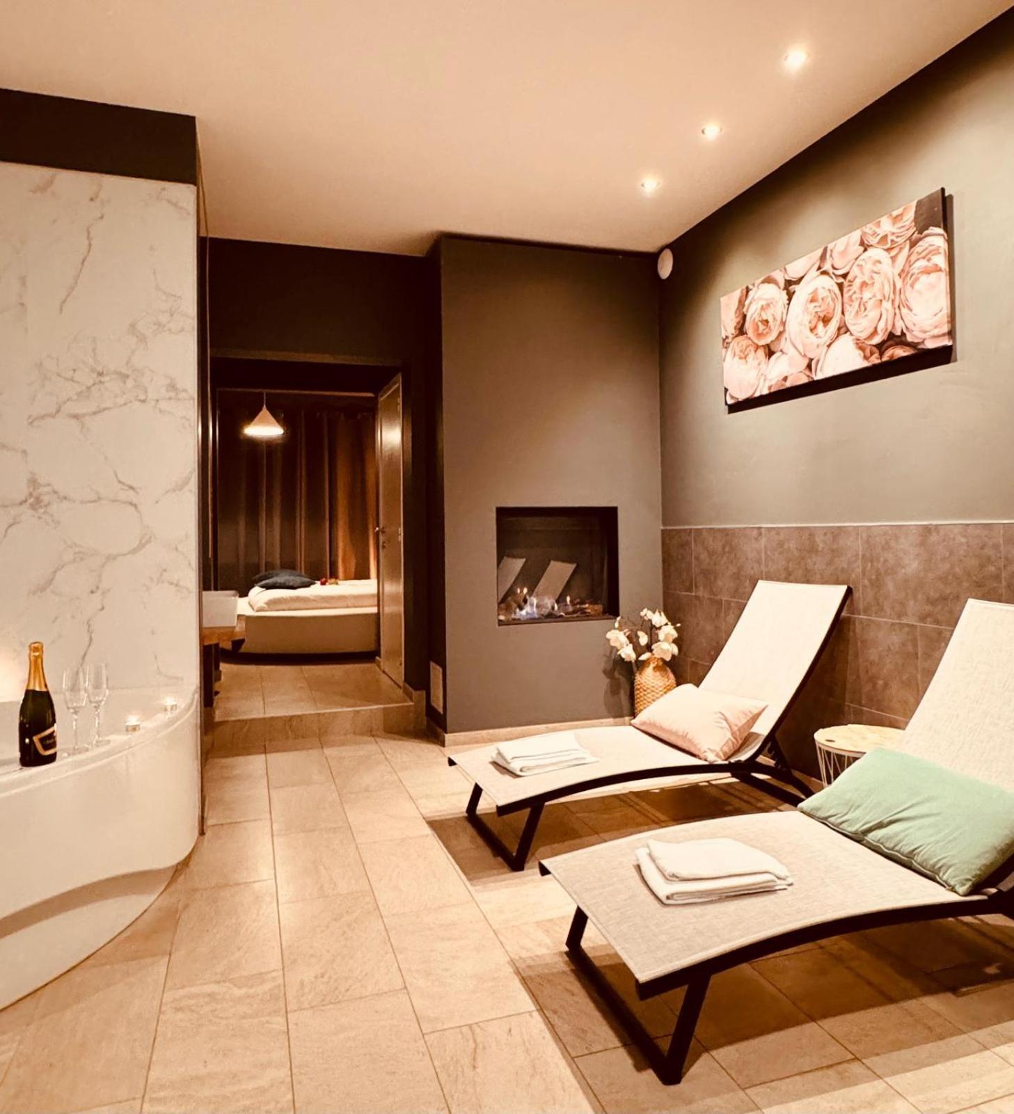 The Rose Suites Brugge Dış mekan fotoğraf